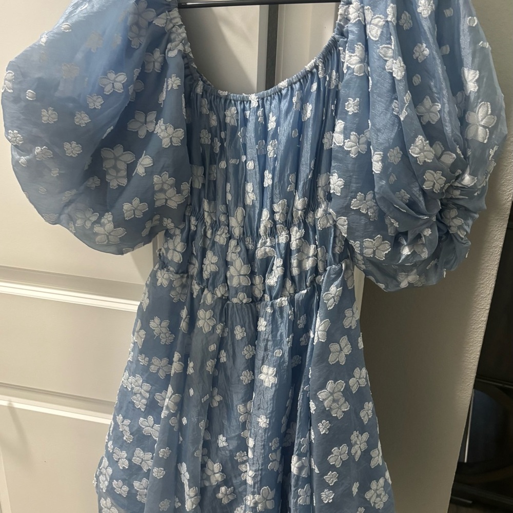 Blue Puff-Sleeve Floral Dress with White Embroidered Flowers